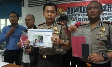 Polres Sukabumi Kota menangkap pelaku penyebaran berita hoaks di media sosial mengenai penculikan anak Jumat (2/11) malam.