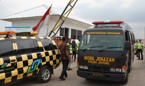 Mobil Ambulan RS Bhayangkara 