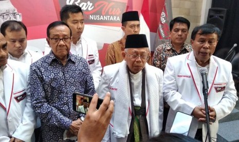 Vice presidential candidate number 01, KH Ma'ruf Amin (center)