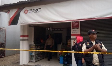 Rumah korban pembunuhan satu keluarga di Kelurahan Jatirahayu, Kecamatan Pondok Melati, Kota Bekasi.  