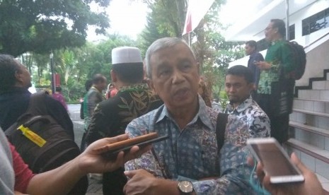 Ketua Bidang Hukum, HAM dan Kebijakan Publik, PP Muhammadiyah, Busyro Muqoddas saat ditemui wartawan di Aula BAU Universitas Muhammadiyah Malang (UMM), Jumat (30/11). 