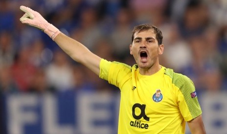 Penjaga gawang FC Porto Iker Casillas 