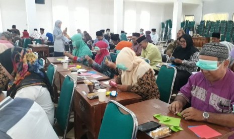 Peserta mengikuti salah satu kegiatan workshop Gerakan Sekolah Menyenangkan (GSM) di Pondok Pesantren (Ponpes) Tebuireng, Jombang.