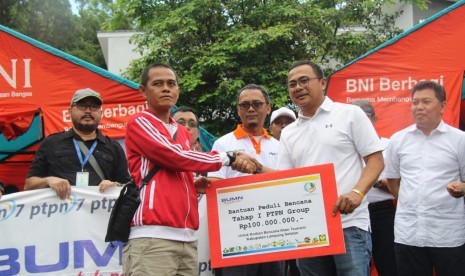 BUMN Peduli bantu korban dan pengungsi bencana tsunami di Kabupaten Lampung Selatan, Kamis (27/12).