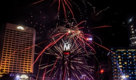 Suasana pergantian malam tahun baru di Bundaran HI, Jakarta, Selasa (1/1/2019) (ilustrasi). 