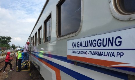 KA Galunggung laris manis