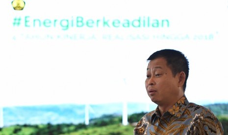 Menteri ESDM Ignasius Jonan memberikan keterangan pers capaian kinerja Kementerian ESDM di Jakarta, Jumat (4/1/2019).