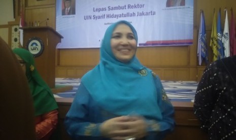 Rektor Universitas Islam Negeri (UIN) Syarif Hidayatullah Jakarta, Prof Amany Burhanuddin Umar Lubis, menjelaskan indahnya isi kandungan Alquran.