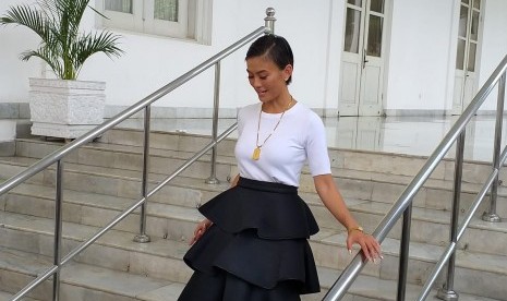 Penyanyi Agnez Mo menemui Presiden Jokowi di Istana Merdeka, Jumat (11/1).