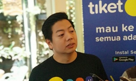 Co-Founder dan Chief Marketing Officer Tiket.com Gaery Undarsa. Gaery mengaku belum bisa bicara banyak soal kabar IPO Tiket.com