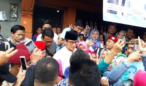 Calon wakil presiden Sandiaga Uno mendapatkan sambutan antuasis dari warga Kota Sukabumi Jumat (18/1)