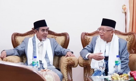 Calon Wakil Presiden (Cawapres) nomor urut 01, KH. Ma'ruf Amin  melakukan silaturahmi ke Pondok Modern Darussalam Gontor, Ponorogo, Selasa  (22/1). 