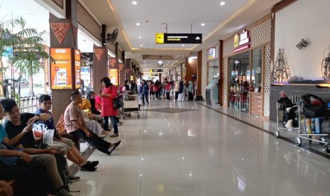 Suasana di Bandara Internasional Adisutjipto Yogyakarta, Selasa (05/02). 