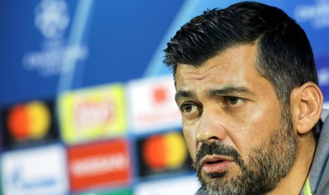 Sergio Conceicao, pelatih kepala Porto yang dulu pernah membela Lazio.