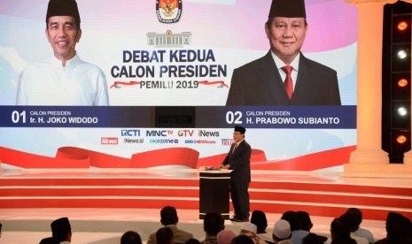 Calon presiden nomor urut 02, Prabowo Subianto dalam debat capres putaran kedua, Ahad (17/2) malam.