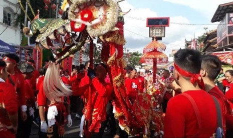 Kemeriahan festival cap go meh.