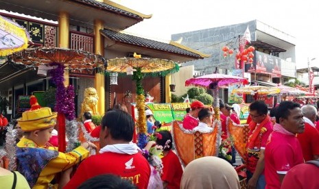 Festival Cap Gomeh 2574 sudah mulai dilaksanakan Kota Padang sejak Rabu (11/1/2023) kemarin. Festival ini akan berlangsung sampai hari pada puncak pada Ahad (5/2/2023) nanti. Festival Cap Gomeh akan berisi rangkaian acara yang menampilkan kebudayaan komunitas etnis Tionghoa. 