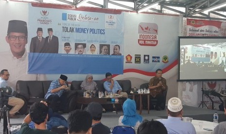 Sejumlah politikus Koalisi Indonesia Adil Makmur menggelar diskusi di Seknas Prabowo-Sandiaga, Jakarta Pusat, Selasa (12/3).