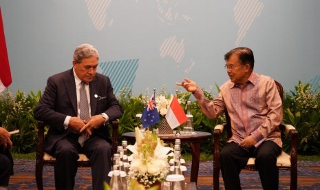 Wakil Presiden Jusuf Kalla melakukan pertemuan bilateral dengan DPM Selandia Baru Winston Peters usai membuka pertemuan High-Level Dialogue on Indo-Pacific Cooperation (HLD-IPC) di Hotel Fairmont, Jakarta, Rabu, (20/03).