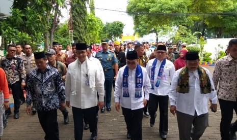 Gubernur DKI Jakarta Anies Rasyid Baswedan tiba di Pulau Pramuka untuk menghadiri Musrembang Kepulauan Seribu, Jumat (22/3).