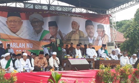 Calon Wakil Presiden nomor urut 01, KH. Ma'ruf Amin saat  menghadiri acara Harlah NU ke-96 yang digelar PWNU Banten di Lapangan Lapas  Anak, Kota Tangerang, Banten, Sabtu (23/3).