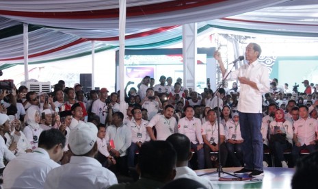 Kampanye akbar jokowi di sentul, Jumat (12/4).