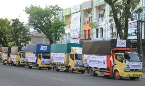 Kapal Ramadhan Aksi Cepat Tanggap (ACT) mulai berlayar  membawa 18 ton paket pangan ke Kepulauan Mentawai, Jumat (24/5). Ribuan  paket itu akan menyapa warga di Kepulauan Mentawai, yakni Pulau Siberut,  Pulau Sikakap, dan Pulau Tuapejat.