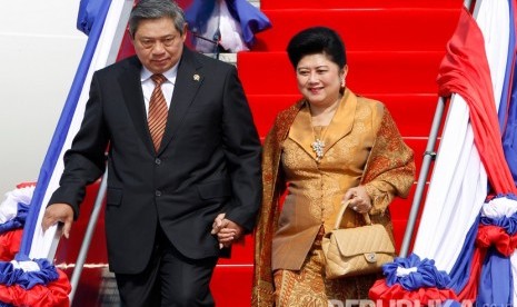 (file foto) Presiden RI ke-6 Susilo Bambang Yudhoyono bersama Ibu Negara Ani Yudhoyono.