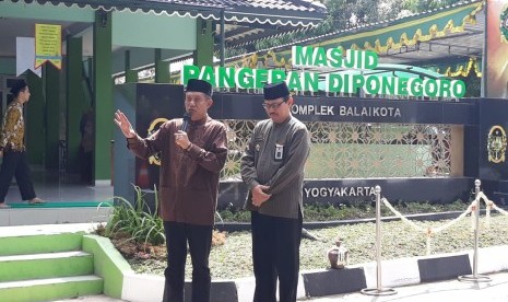 Peresmian pojok baca di Masjid Diponegoro Balai Kota Yogyakarta,  Senin (3/6).