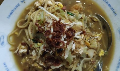 Sajian khas Kota Semarang, Bakmi Jawa Godog atau rebus.