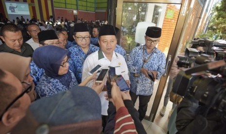 Wakil Gubernur Jabar, Uu Ruzhanul Ulum