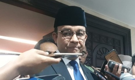 Gubernur DKI Jakarta Anies Rasyid Baswedan usai Rapat Paripurna di Gedung DPRD DKI, Jakarta Pusat, Senin (24/6).