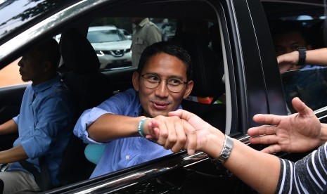 Calon Wakil Presiden nomor urut 02 Sandiaga Uno tiba untuk menyaksikan sidang putusan MK terkait sengketa Pilpres 2019 di kediaman Calon Presiden nomor urut 02 Prabowo Subianto, Jakarta Selatan, Kamis (27/6/2019). 