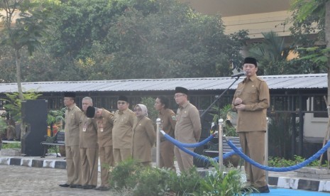 Gubernur Banten Wahidin Halim saat apel gabungan di Kawasan Pusat Pemerintahan Provinsi Banten (KP3B), Serang, Senin (1/7).