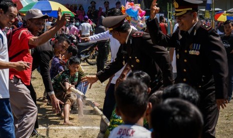 Pesta rakyat di acara HUT Bhayangkara (ilustrasi) 