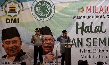 Wakil Presiden yang juga Ketua Umum Pimpinan Pusat Dewan Masjid Indonesia (DMI) Jusuf Kalla menyampaikan sambutan saat Milad Ke-47 DMI di Jakarta, Rabu (17/7/2019).