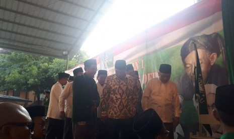 Ketua PBNU Prof KH Said Aqil Siroj meresmikan Sekolah Tinggi Ekonomi Islam Nahdlatul Ulama Arridho Depok di Kota Depok, Jumat, (26/7).