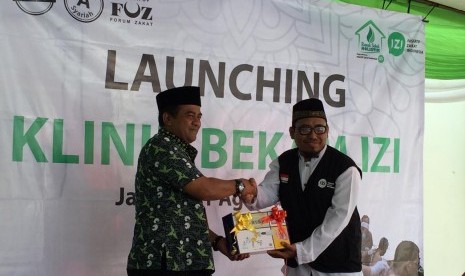 Launching Rumah Sehat Holistik IZI Condet, Jakarta Timur, Kamis (1/8). 