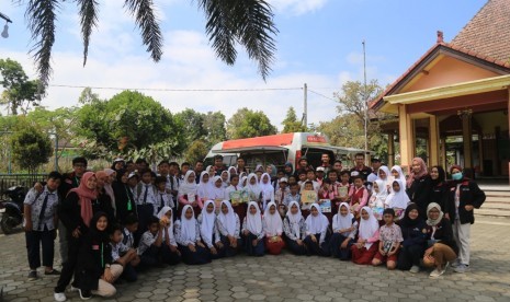 Tim Mobil KaCa Universitas Muhammadiyah Malang (UMM) menyelenggarakan mitigasi bencana di desa Bambang, Kecamatan Wajak Kabupaten Malang.