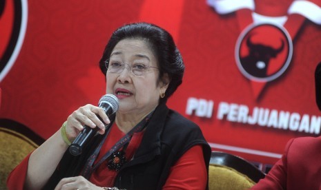 Ketua Umum PDI Perjuangan Megawati Soekarnoputri memberikan keterangan pers usai pengukuhan dirinya sebagai Ketua Umum PDIP periode 2019-2024 dalam Kongres V PDI Perjuangan di Sanur, Denpasar, Bali, Kamis (8/8/2019).