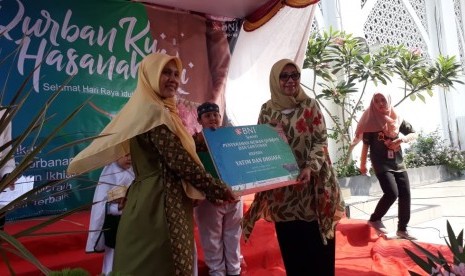 BNI Syariah menggelar rangkaian program Qurbanku Hasanahku salah satunya di SDIT Al Husna Tanjung Priok, Jakarta Utara, Senin (12/8)