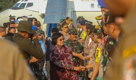 Menteri Lingkungan Hidup dan Kehutanan Siti Nurbaya, Panglima TNI Marsekal TNI Hadi Tjahjanto, Kapolri Jenderal Tito Karnavian, dan Kepala BNPB Letjen TNI Doni Monardo tiba di Lanud Roesmin Nurjadin, di Pekanbaru, Riau, Senin (12/8/2019).