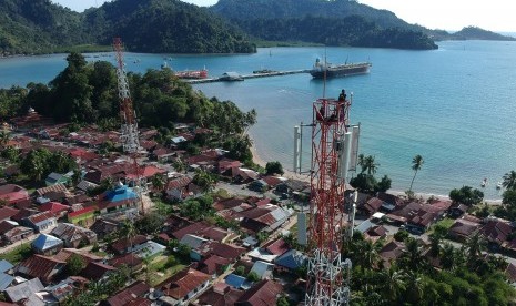 Operasional Pelabuhan Samudera Bungus kembali normal setelah dermaga movable bridge (MB) selesai diperbaiki. Sehingga arus barang ke Kabupaten Mentawai Provinsi Sumatera Barat dari pelabuhan itu berangsur lancar.