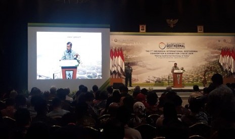 Wakil Presiden Jusuf Kalla saat hadir membuka The 7th Indonesia International Geothermal Convention & Exhibition (IIGCE) di Jakarta Convention Centre, Selasa (13/8).