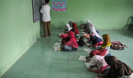 Siswa Madrasah Pedalaman Lebak Pilih Belajar di Rumah Guru (ilustrasi).