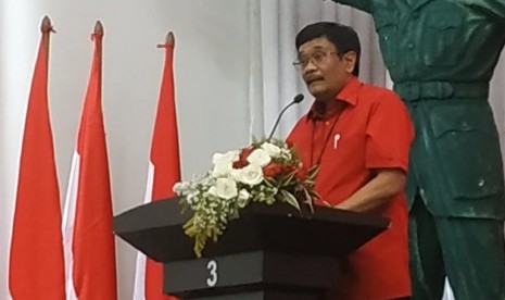 Ketua DPP PDIP, Djarot Syaiful Hidayat, memberikan keterangan terkait situasi terkini di Papua di DPP PDIP, Jakarta Pusat, Senin (19/8).