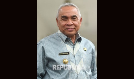 Gubernur Kalimantan Timur Isran Noor. Gubernur Provinsi Kalimantan Timur Isran Noor menegaskan pihaknya telah menjalankan pemberlakuan pembatasan kegiatan masyarakat (PPKM) dipertekat. Hal ini dilakukan karena lonjakan kasus COVID-19 yang signifikan dalam sepekan terakhir.