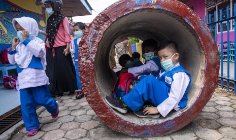 KPAI desak pemerintah liburkan sekolah agar penyebaran corona dapat diminimalkan. Ilustrasi.