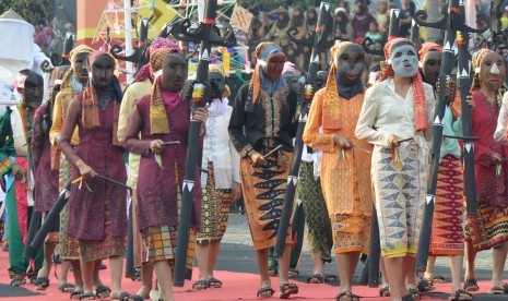 Sejumlah peserta mengikuti Festival Krakatau pada penyelenggaraan terdahulu. Pada tahun ini, Festival Krakatau diprediksi dihadiri 20 ribu orang.