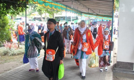 Kepulangan jamaah haji asal Kabupaten Sleman di Masjid Agung  Wahidin Soedirohoesodo, Selasa (27/8). 